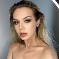 XhamsterWife fully nude on webcam for live porn video chat