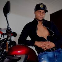 Dylan_xl7