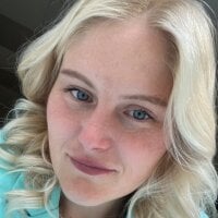 DinaBerry's Offline Chat Room