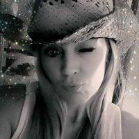 ShayLeigh78's Offline Chat Room