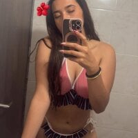 Alix_Rousses21 webcam model