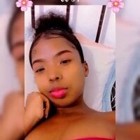 CocoaVibes webcam model