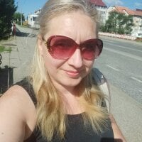 BlondeAmalia webcam model