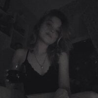 Ema_Mona webcam