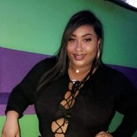 Sala de chat offline de CuteBlackPlusSize