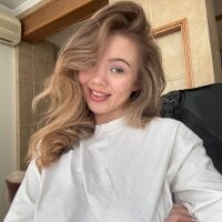 onetimeandforever webcam model