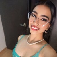 Mystic_willow webcam model