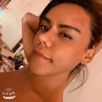 غرفة دردشة Bellabigboth دون اتصال