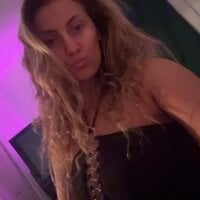 KellyKardashian webcam