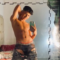 Model Roderick_latino