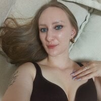 Eluniee webcam model