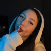 NikaPoly's Profile Pic