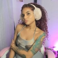 Islaa_Bluee webcam model