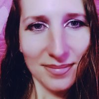 Emilia_Siny's Offline Chat Room