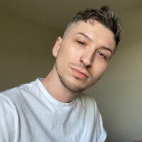 cloudy_brat's Avatar Pic