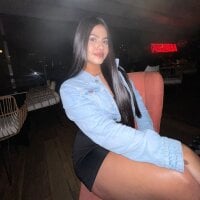 Selena_Jan webcam model