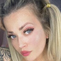 martina_s_ Adlı Modelin Çevrimdışı Sohbet Odası