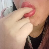 chicasexyhot7's Offline Chat Room