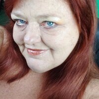 LilGinger1972 Adlı Modelin Çevrimdışı Sohbet Odası