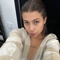 Oly_Kinky's Offline Chat Room