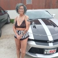 SueNixon webcam model