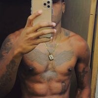 Damian_hart_24CM webcam model