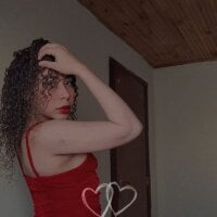 Layra_collins webcam model
