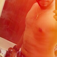 Dirtyboy2093 Adlı Modelin Çevrimdışı Sohbet Odası