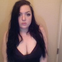 bigtittygothwife's Profile Pic