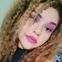 NicaRica505's Offline Chat Room