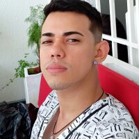 moises3099's Offline Chat Room