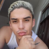 BoyBigCock19 webcam