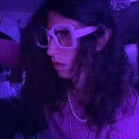 gurlnips' Avatar Pic
