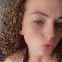 ENGLISHEMILY_69's Avatar Pic
