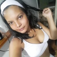 hailey_baker_1's Offline Chat Room