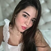 חדר צ'אט לא מקוון של Nicolle_Rose
