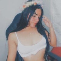 naomi-21's Offline Chat Room