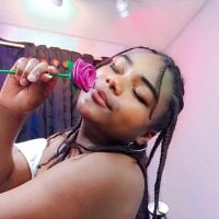 Andrea_curvy