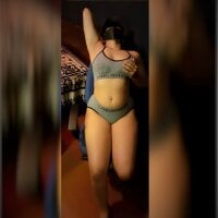 Stunning-girl naked strip on webcam for live sex chat