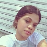Camille_Arthur webcam