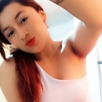 Mia_Cavajal's Offline Chat Room