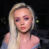 SofiBloom1's Profile Pic