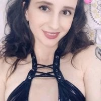 TeacherYelli's Offline Chat Room