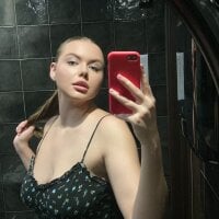 Caroll_Miya's Avatar Pic