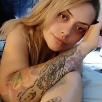 kristelevanss' Offline Chat Room