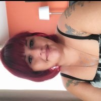 iwantu2eatme559's Offline Chat Room