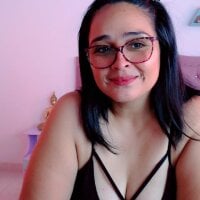 katyhorny_'s Offline Chat Room