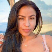 sophia_leee's Offline Chat Room