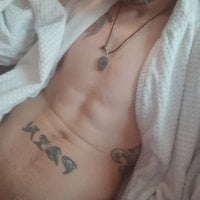 louevilboi webcam model