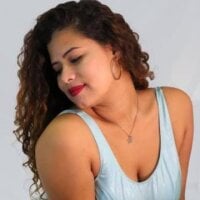 adelle__23 webcam model